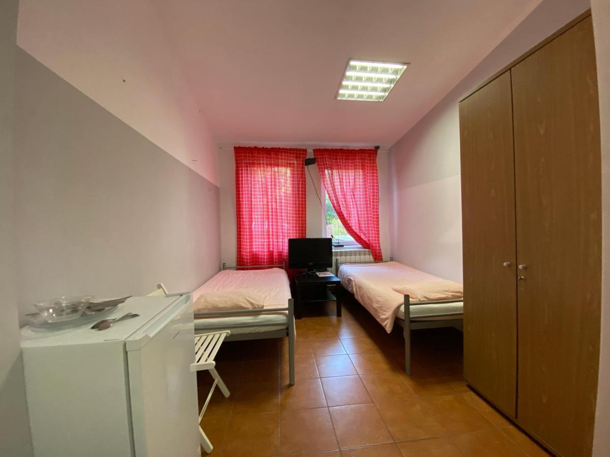 Modlinska 267 No 2 Privat overnatting